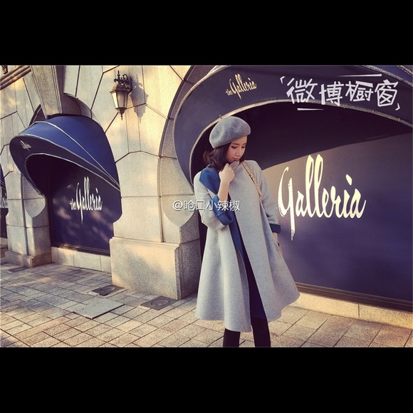 Reversible Wool Coat - Picture 6 of 7